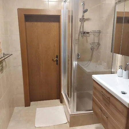 Appartementhaus Lisa شقة أفريتز